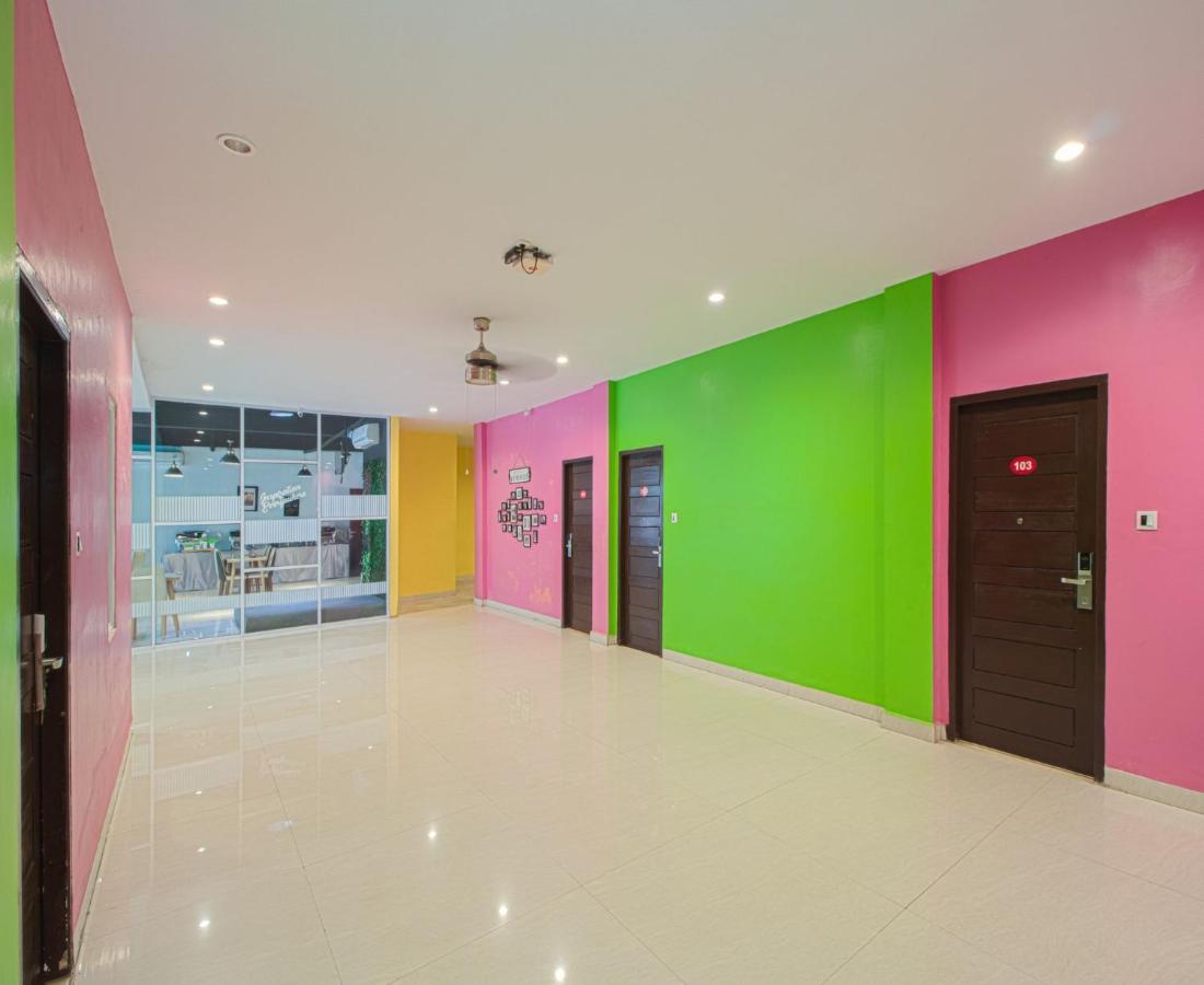 Dna Fun Zone Pekanbaru Exterior photo