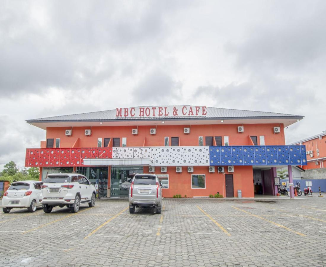 Dna Fun Zone Pekanbaru Exterior photo